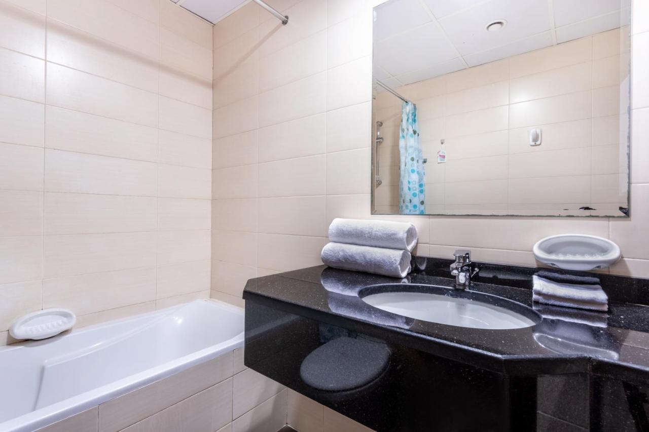 Live Spacious 3Br Apartment All En Suite & Balcony Dubai Eksteriør bilde
